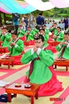 초례의식 하는 성년자들