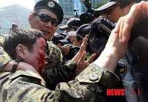 일본군 위안부 문제 관련 망언 사죄하라!