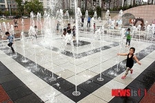 대구경북 주요 산·공원 더위 식히려는 시민들로 북적