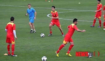 본격 훈련 들어간 이란 축구대표