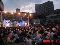 사천 남일대해수욕장, 인파·축제 넘실