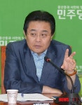 모두발언하는 전병헌 원내대표