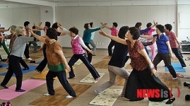 증평 어르신들 택견무로 노후가 신바람 나요