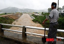 장맛비로 불어난 농수로