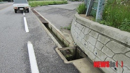 함양국도변 맨홀 뚜껑 도난