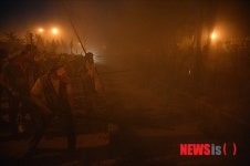 희망버스 참가자와 현대차