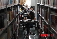 24시간 개방, 지역 낮은 도서관 아십니까…EBS·구세군