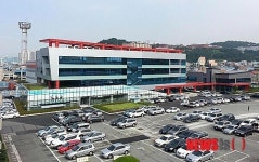 부산 신선대컨테이너터미널 운영건물 새 단장