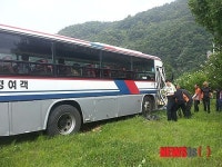 문경서, 시내버스와 1t트럭 충돌 10여명 중·경상