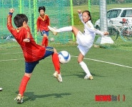 밀양 축구경기에 웬 태권도 시범