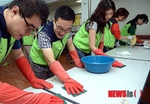 대한상의 직원들 청운노인요양원 찾아
