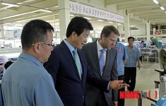 미앤프렌즈 AG사 관계자, 개성공단 내 삼덕통상 방문