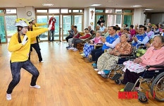 어르신을 위한 작은 음악회 관람