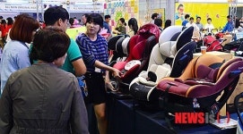 베이비시트 좋은 것 써야죠