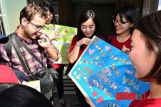 알아보는 언어가 있으신가요?