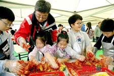 논산 강경젓갈김치 담아요!