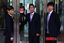 건물 통제하는 KT 서초지사