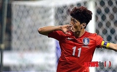 [해외축구]대표팀서 '힐링'한 이청용 마수걸이 골 사냥