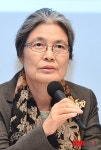진행하는 최영희 좌장