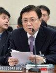 답변하는 박만