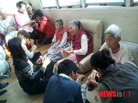 연천 화진초교생 노인요양시설 자원봉사