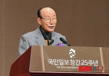 축사하는 조용기 목사