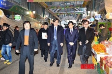 세종전통시장 방문한 서승환 장관