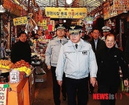 영천시장 방문한 이성한 청장