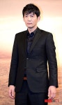 이병훈, 무표정으로 한컷!