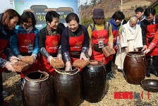 전통 장담그기로 착한 먹거리 실천