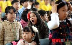 입학식이라 일찍 일어나서 졸려요~