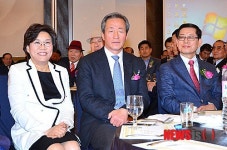 경로잔치 찾은 이혜훈-정몽준-김황식
