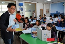 서경덕 교수, 위도서 독도학교 진행