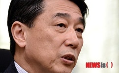 기자간담회 갖는 오준 주 유엔대사