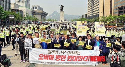 한미 관세 협상 결과, 한국 쌀 시장 개방 논란 계속 확산중