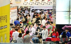 코베 사상 최대 규모, 10만 명 이상 관람