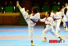 동아대 총장배 전국 태권도 품새대회