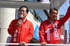 홍준표 경남도지사 후보와 이창희 진주시장 후보