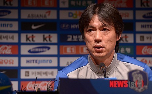 홍명보 감독, 대한축구대표팀 새 사령탑 선임 기대와 응원 속에 새로운 도약