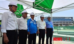 공사현황 설명 듣는 새정치민주연합