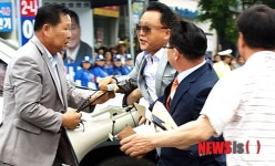 여수서 전략공천 해명 요구