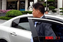 경찰 출석한 요양병원 이사장