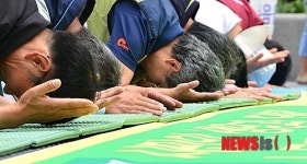 108배 절하는 민주노총