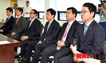 면접하는 새정치민주연합 서울 동작을 공천 신청자들