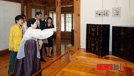 가구박물관 방문한 한-중 정상