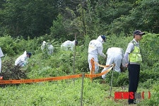 유병언 안경 찾는 경찰