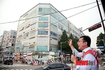 지지 호소하는 홍철호 새누리당 김포 국회의원 후보