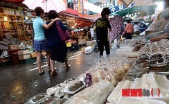 전통시장-대형마트 격차 커져