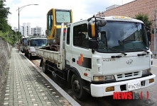 대구 북구 대불로에 불법주차된 화물차들