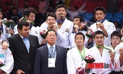 [인천AG]남자 유도 단체전 금메달